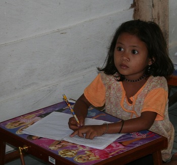 Student in the first jungle school that was started in 2011.